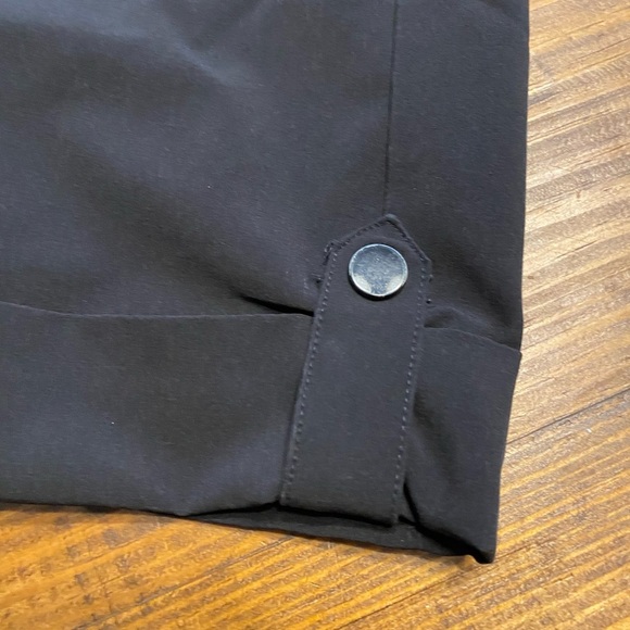 Chico's Black Zenergy pant size 10 - Picture 2 of 9